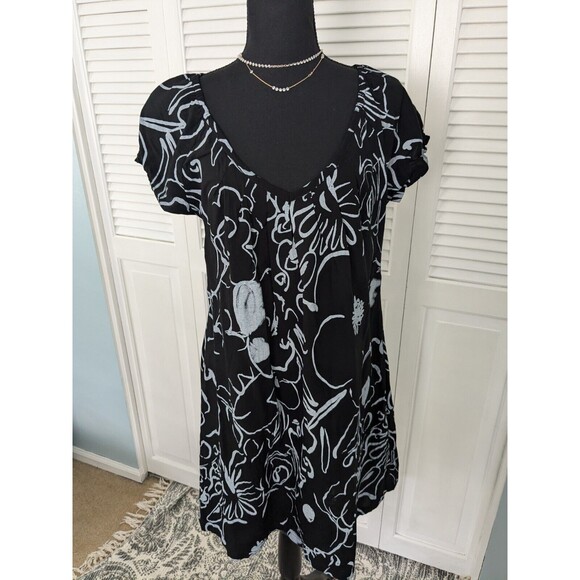 Peppermint Bay Dress Womens Sz L Black Lava Hawaiian Puff Sleeves Painted Whimsy - Picture 1 of 15